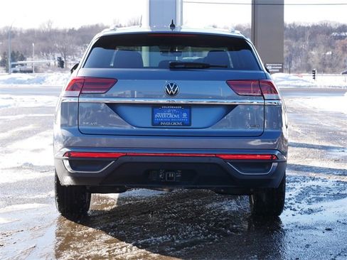 Certified 2023 Volkswagen Atlas Cross Sport SE image 6