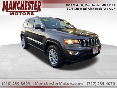 Used 2021 Jeep Grand Cherokee Laredo image 1