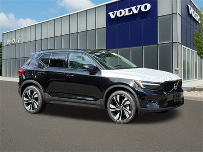 New 2026 Volvo XC40 B5 Ultra w/ Protection Package Premier