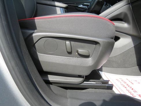 Used 2023 Buick Envision Essence w/ Sport Touring Package image 30