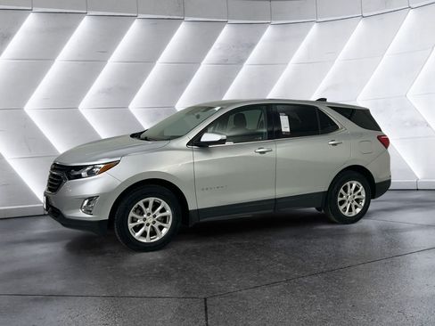 Used 2019 Chevrolet Equinox LT FWD image 3