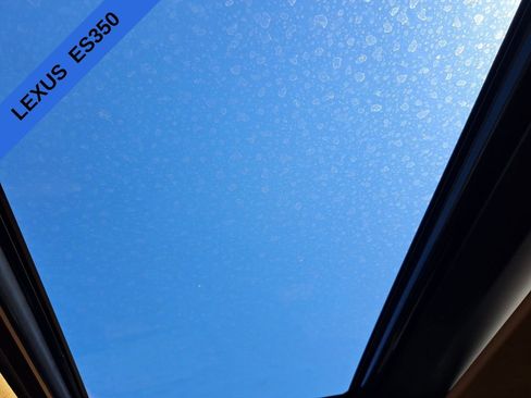Used 2025 Lexus ES 350 w/ Premium Package image 16