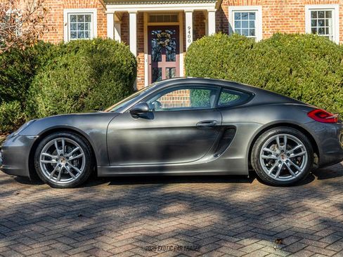 Used 2014 Porsche Cayman image 3