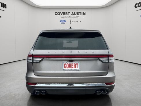 Used 2021 Lincoln Aviator Reserve w/ Equipment Group 202A image 4