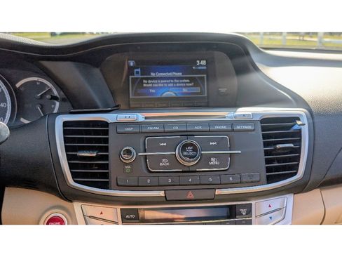 Used 2015 Honda Accord EX image 22