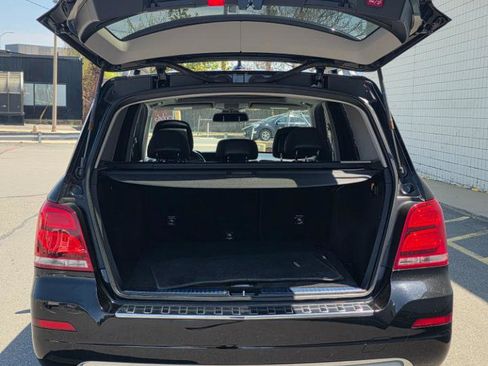 Used 2014 Mercedes-Benz GLK 350 4MATIC image 9