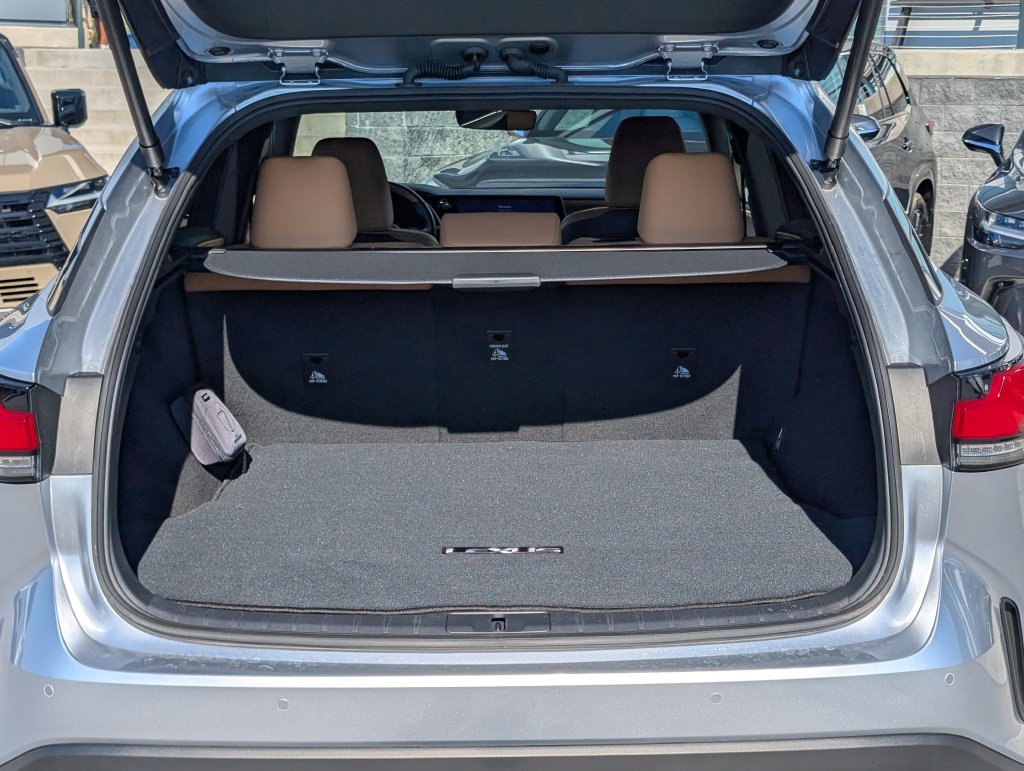 Used 2025 Lexus RX 350 Premium w/ Accessory Package (Z1) FWD image 14