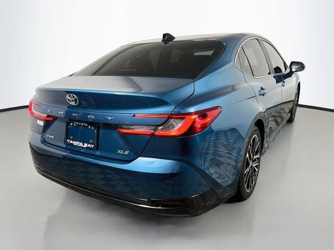 Used 2025 Toyota Camry XLE FWD image 4