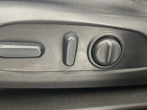 Used 2024 Chevrolet Traverse High Country image 35