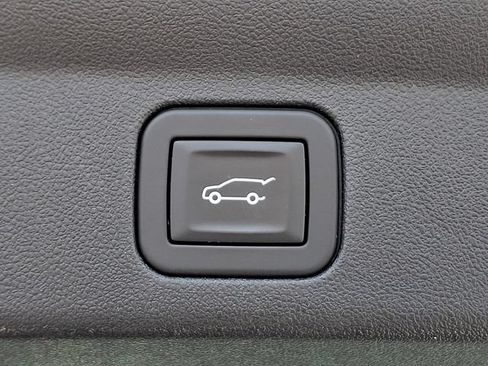 Certified 2026 Cadillac Escalade IQ Luxury 2 AWD/4WD image 29
