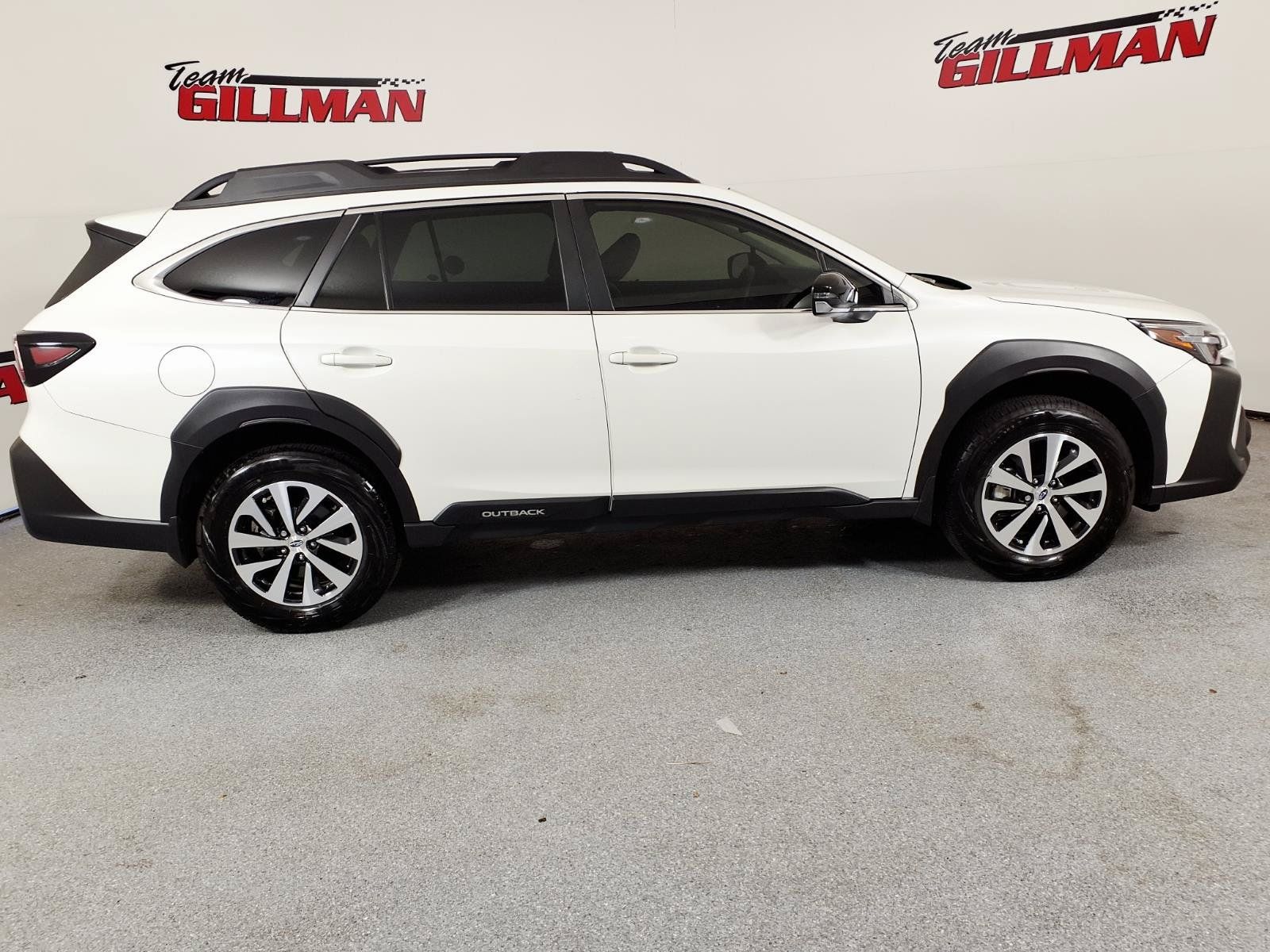 Used 2025 Subaru Outback Premium w/ Popular Package #1A AWD/4WD image 3