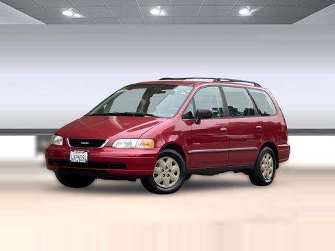 Used 1998 Isuzu Oasis S FWD image 2