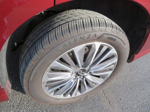 Used 2025 INFINITI QX80 Luxe image 11