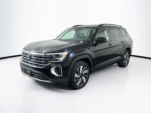 Used 2024 Volkswagen Atlas SE FWD image 3