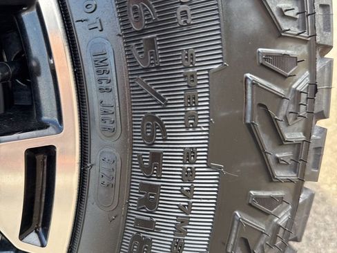 New 2026 GMC Canyon AT4 image 36