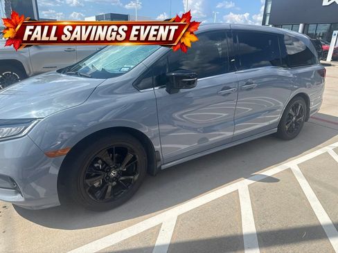 Used 2024 Honda Odyssey Sport image 12