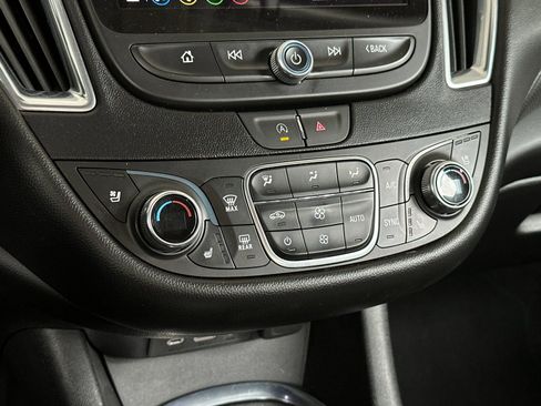 Used 2024 Chevrolet Malibu LT image 19