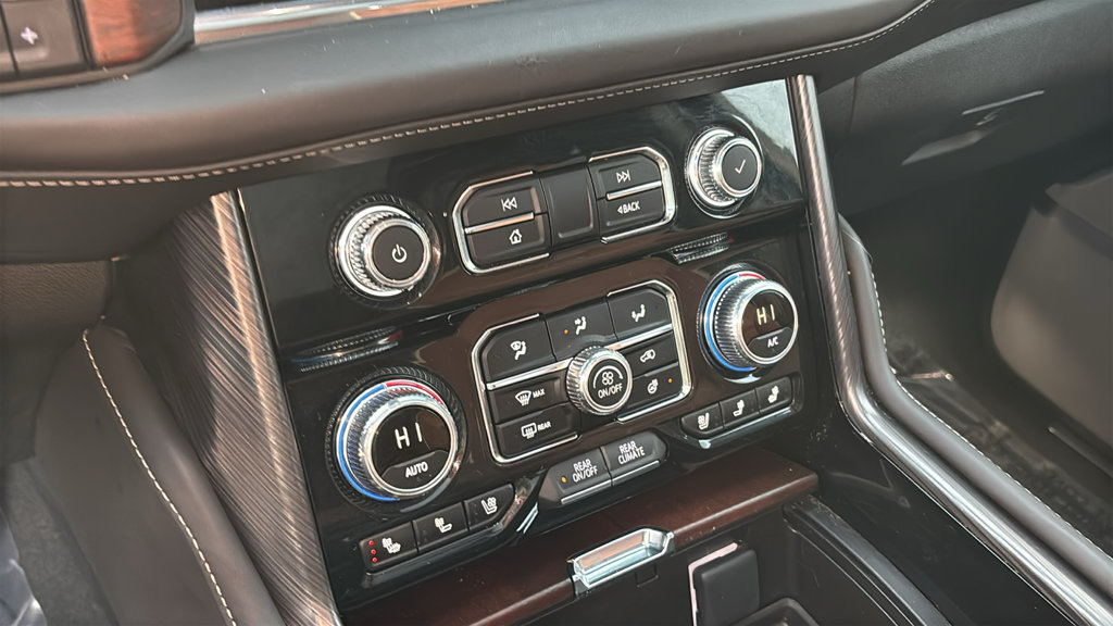 Used 2023 GMC Yukon Denali Ultimate AWD/4WD image 25
