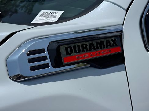 New 2026 GMC Sierra 2500 Denali w/ Denali Reserve Package AWD/4WD image 4