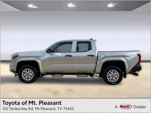 Used 2024 Toyota Tacoma SR image 1