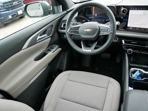 New 2026 Chevrolet Traverse LT w/ Driver Confidence Package image 13