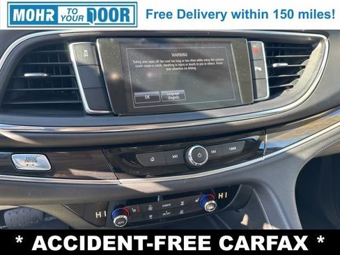 Used 2018 Buick Enclave Essence image 19