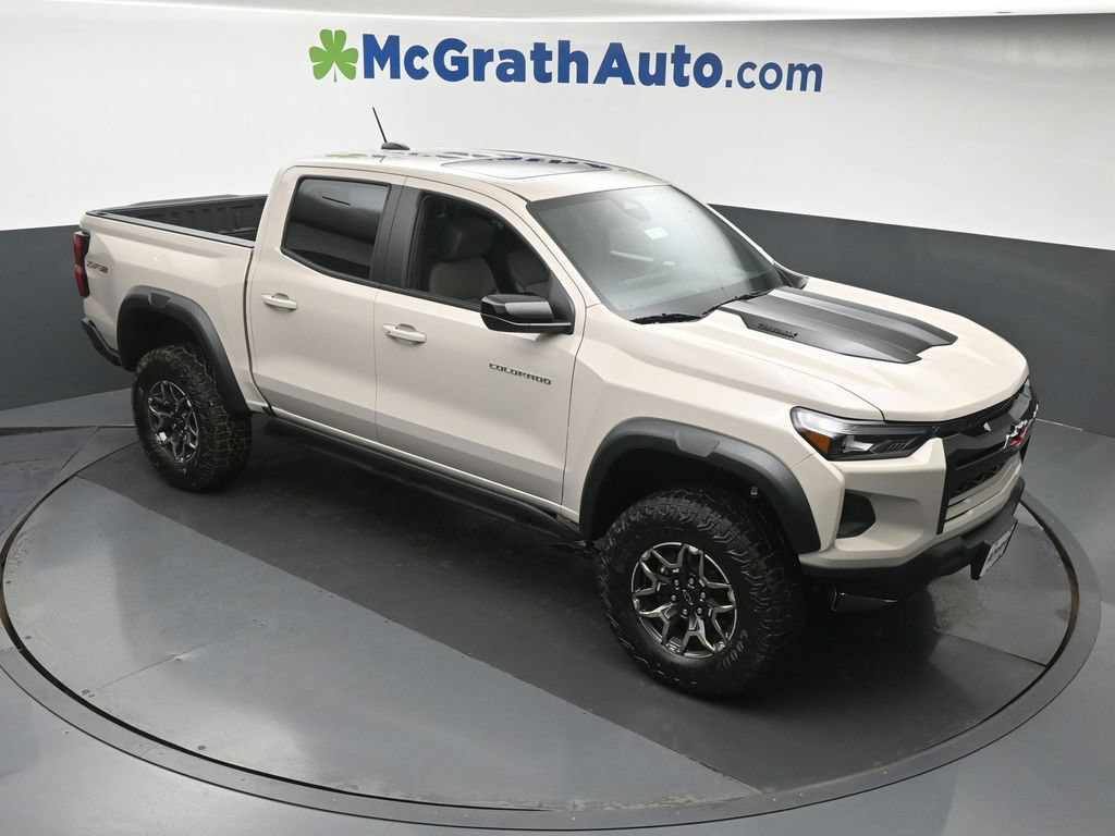 New 2026 Chevrolet Colorado ZR2 AWD/4WD image 3