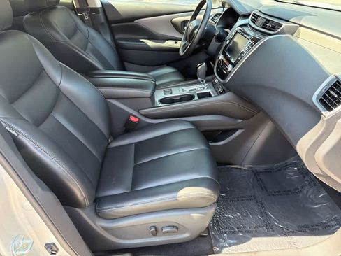 Used 2023 Nissan Murano SV AWD/4WD image 12