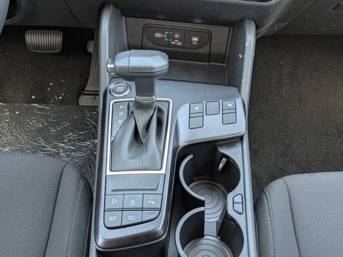 New 2026 Kia Sportage LX FWD image 22