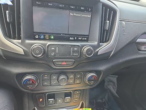 Used 2021 GMC Terrain SLT w/ Elevation Edition FWD image 8