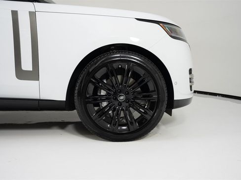 Used 2023 Land Rover Range Rover SE AWD/4WD image 12