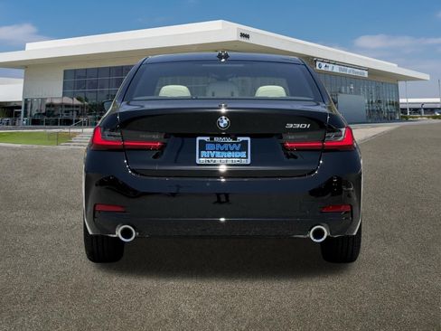 New 2026 BMW 330i Sedan RWD image 9