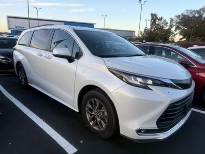 Used 2023 Toyota Sienna XLE