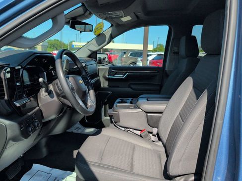 Used 2024 Chevrolet Silverado 1500 LT AWD/4WD image 19