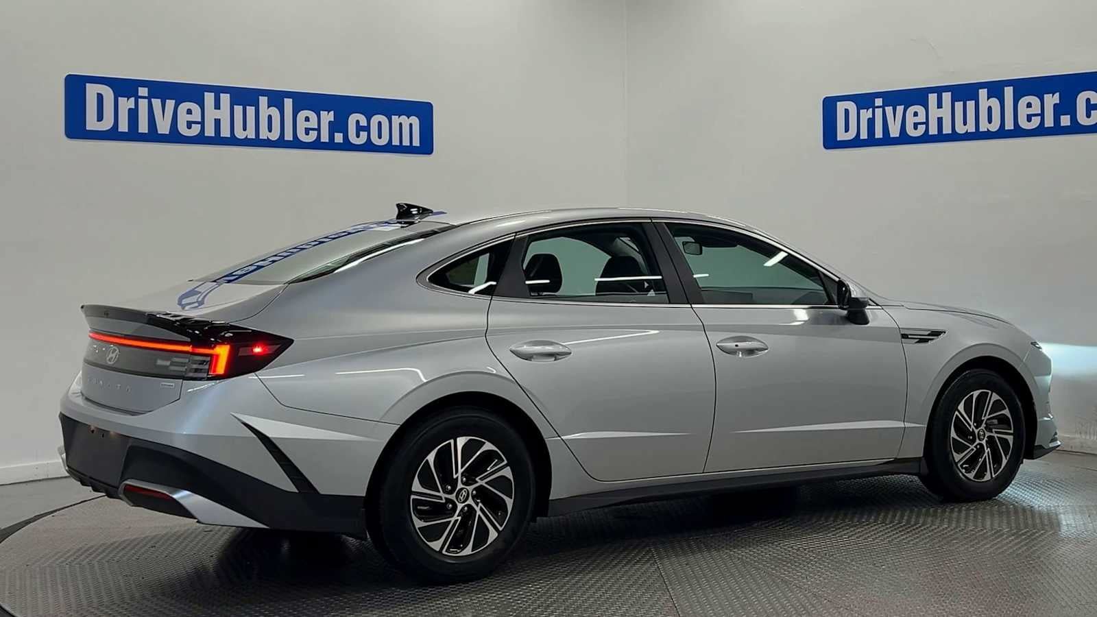 Used 2026 Hyundai Sonata Blue FWD image 8
