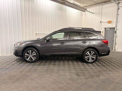 Used 2019 Subaru Outback 2.5i Limited AWD/4WD image 2