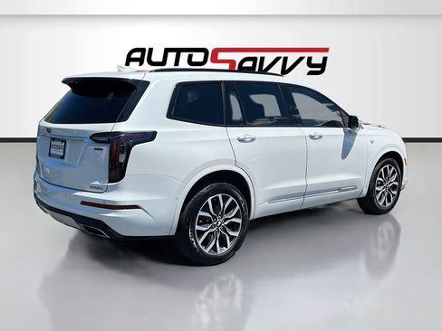 Used 2024 Cadillac XT6 Sport w/ Technology Package AWD/4WD image 7