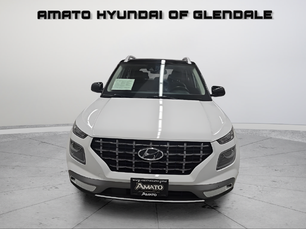 Used 2022 Hyundai Venue Limited FWD image 9