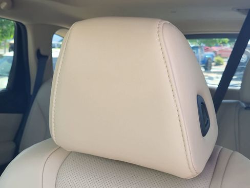 Used 2022 Acura MDX FWD w/ Technology Package image 12