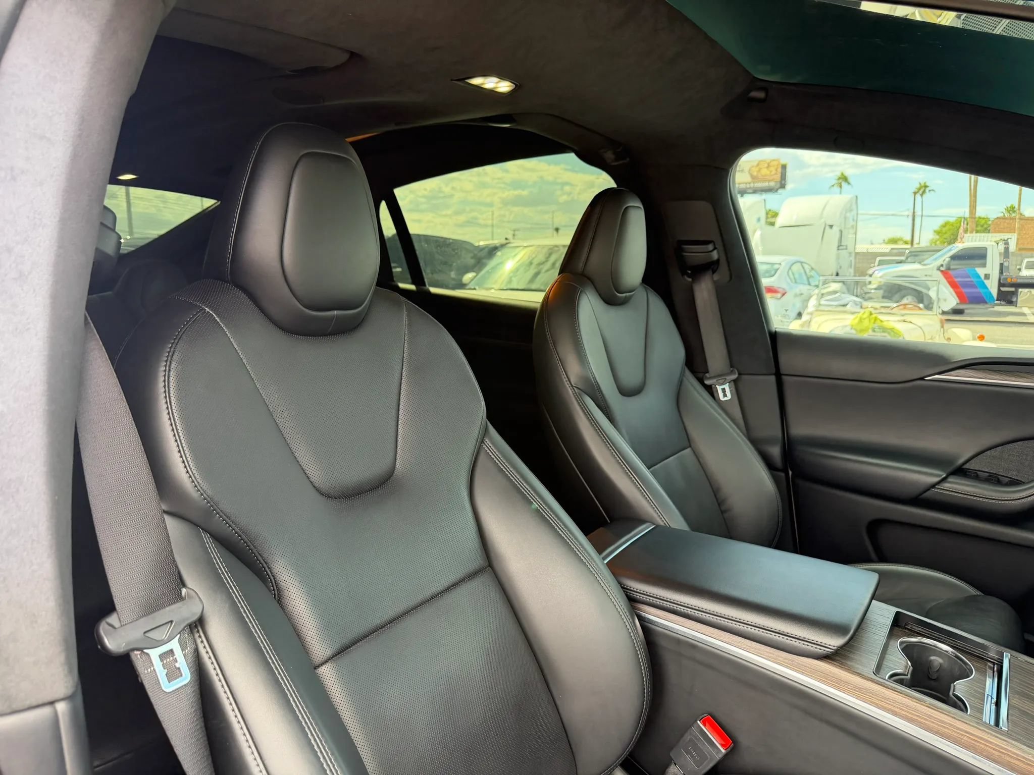 Used 2022 Tesla Model X AWD/4WD image 34