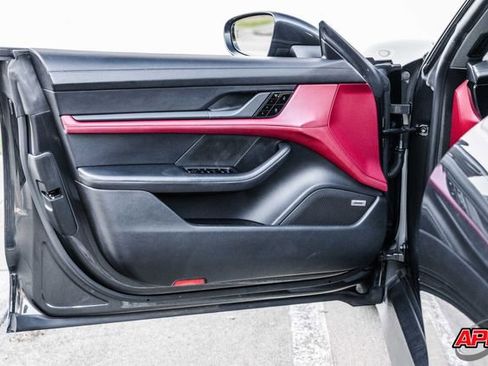 Used 2021 Porsche Taycan 4S w/ Premium Package image 63