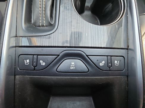 Used 2016 Chevrolet Impala LTZ w/ Enhanced Convenience Package FWD image 34