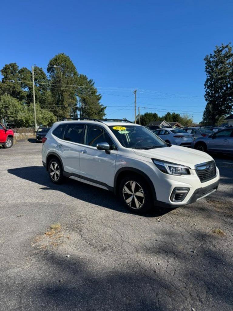 Used 2019 Subaru Forester Touring AWD/4WD image 3
