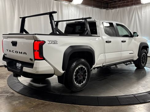 Used 2024 Toyota Tacoma TRD Off-Road w/ TRD Off Road Premium Package AWD/4WD image 10