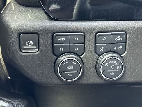 Used 2024 Chevrolet Silverado 2500 LTZ w/ LTZ Plus Package AWD/4WD image 13