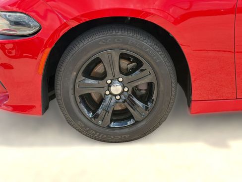 Used 2020 Dodge Charger SXT w/ Driver Convenience Group RWD image 11