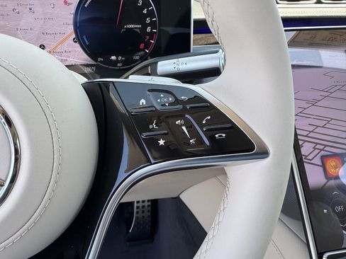 New 2026 Mercedes-Benz S 580e 4MATIC Sedan image 24