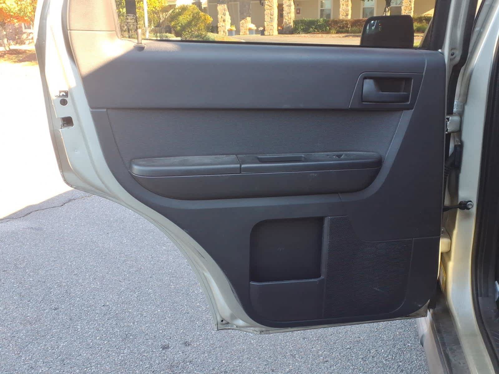 Used 2012 Ford Escape XLT FWD image 27