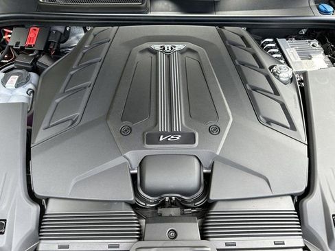 New 2024 Bentley Bentayga image 12