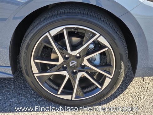 New 2025 Nissan Sentra SR image 5